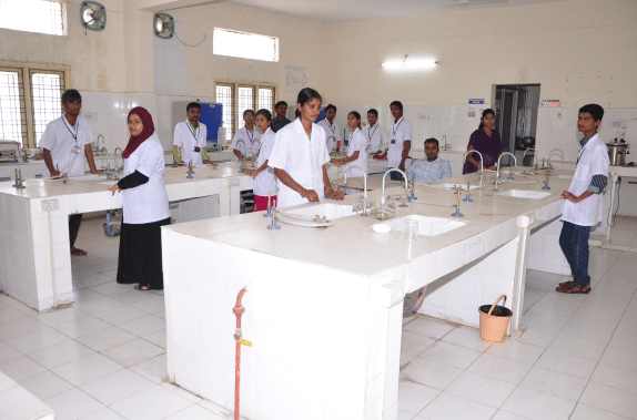 K V K College Of Pharmacy Hyderabad Labs Infrastructure photo 5